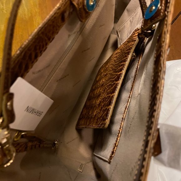 Giftable! NWT Brahmin Brooke Tote!  STUNNING! Work?  Travel? - Picture 7 of 12